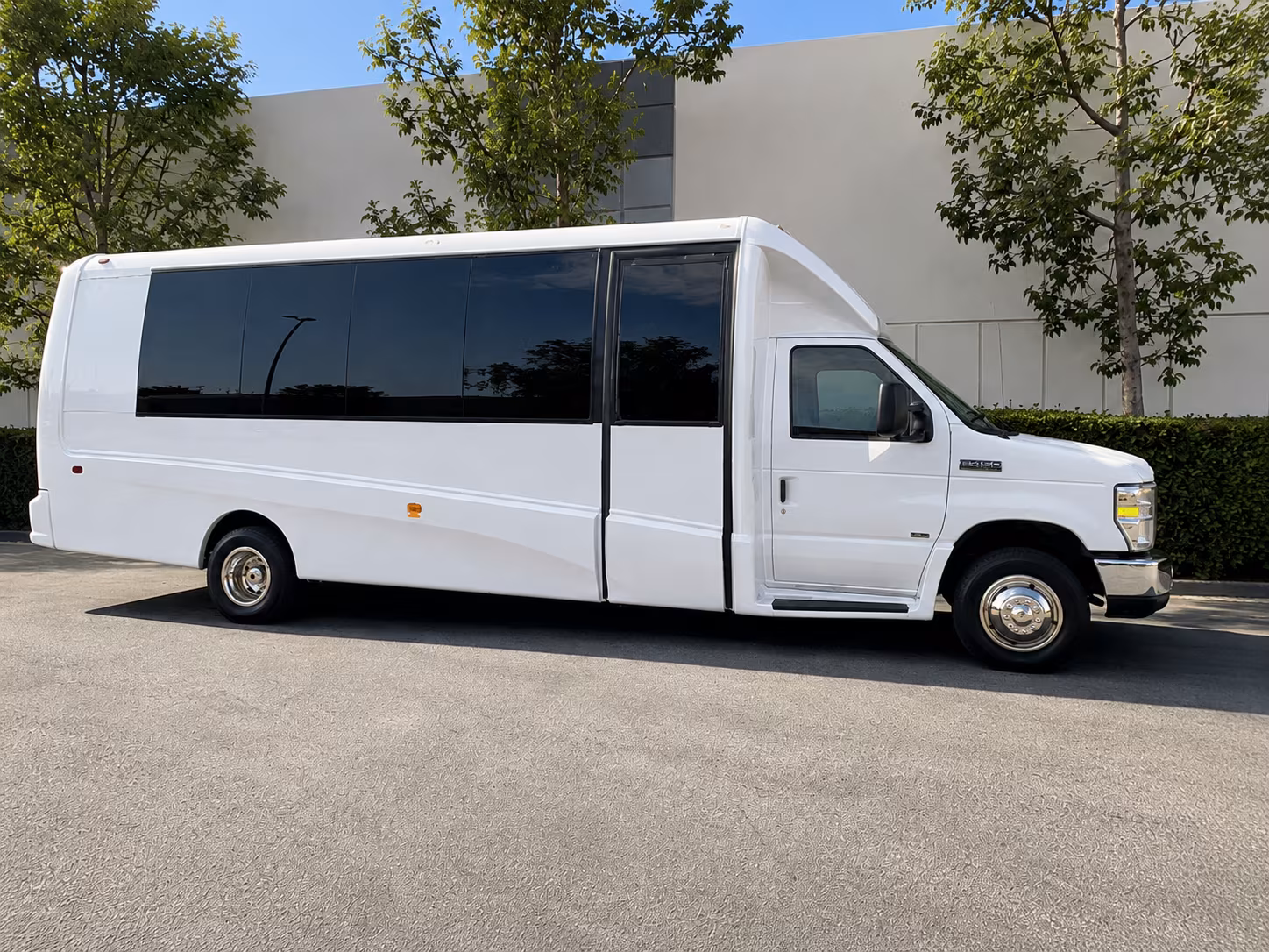 bus rentals for bands and performers based in garland