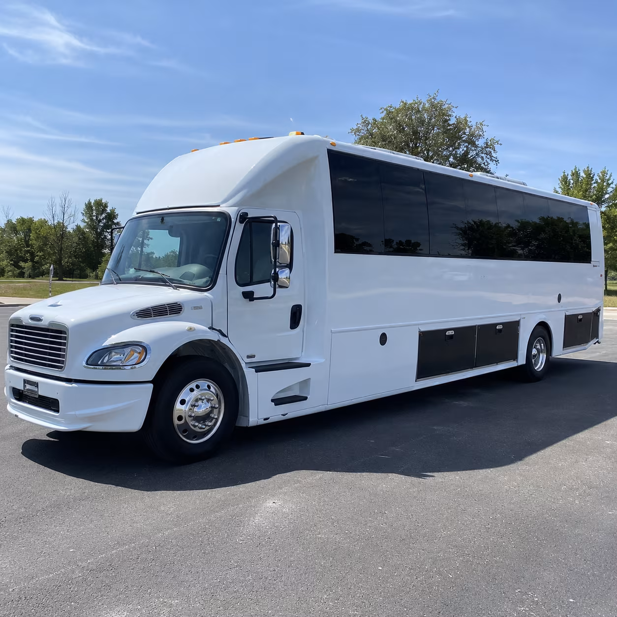 garland 40 passenger party bus