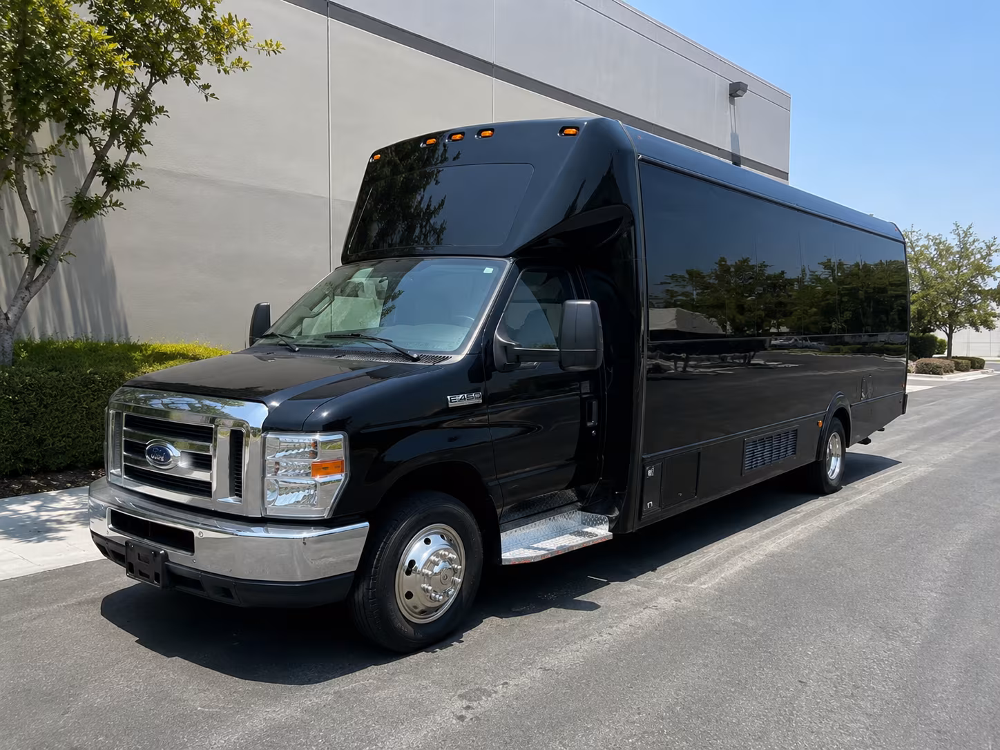 party buses to mavericks and stars games at american airlines center