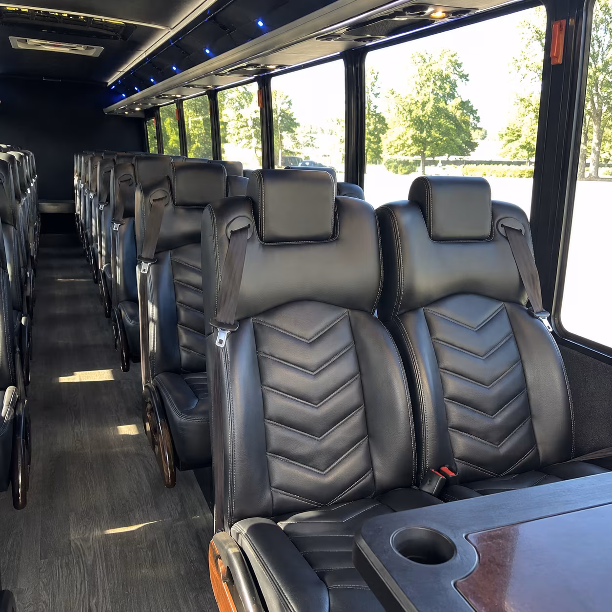 weekend winery getaway buses from garland to east texas vineyards